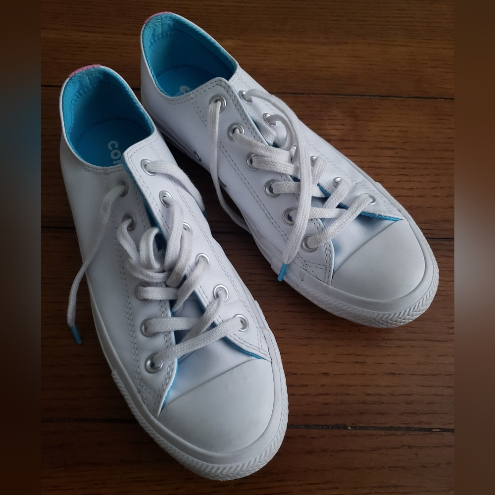 Like New Converse CTAS Love The Progress Leather Sneakers - Picture 11 of 11